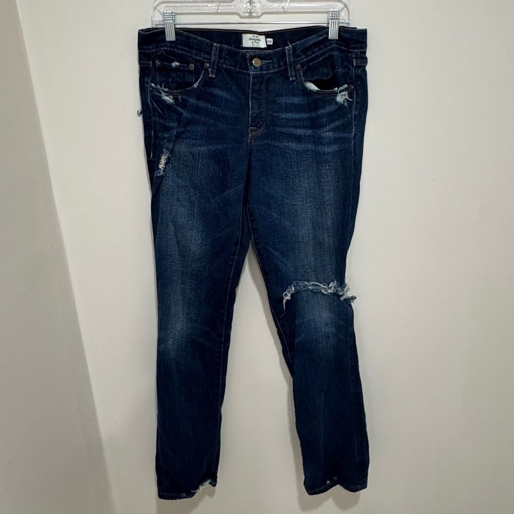 Abercrombie & Fitch‎ Erin distressed jeans 10R